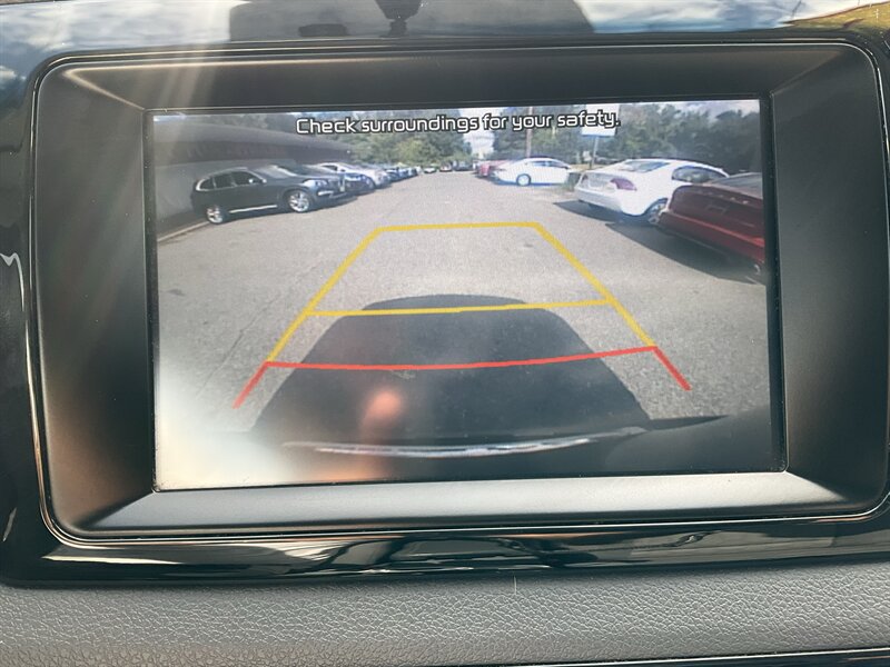 Used 2017 Kia Niro LX FWD image 21