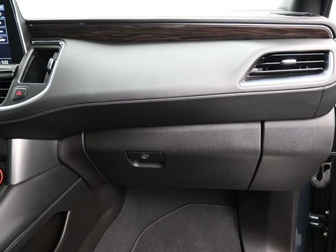 Used 2021 Chevrolet Tahoe LT w/ Luxury Package image 30