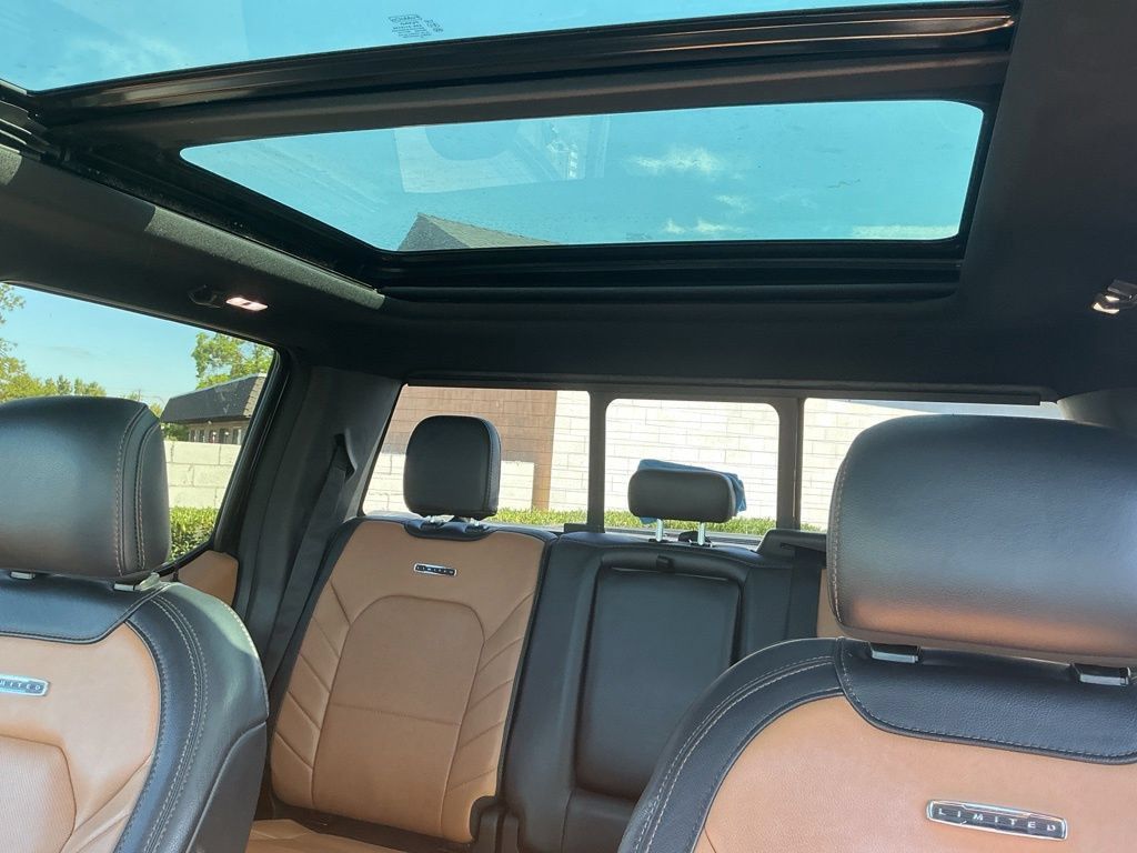 Used 2017 Ford F150 Limited AWD/4WD image 12
