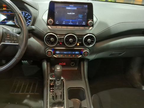 Used 2020 Nissan Sentra SV FWD image 12