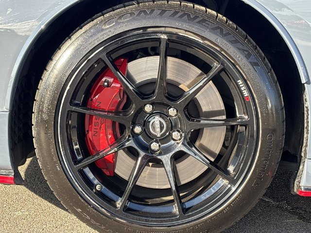 Used 2024 Nissan Z NISMO w/ Floor Mat Package RWD image 18