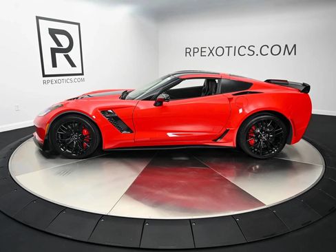 Used 2015 Chevrolet Corvette Z06 w/ 3LZ Preferred Equipment Group RWD image 65