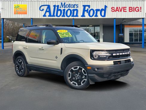 Used 2024 Ford Bronco Sport Outer Banks w/ Tech Package AWD/4WD image 1