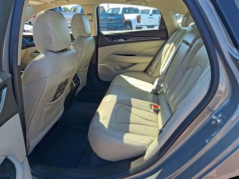 Used 2018 Buick LaCrosse Premium w/ Driver Confidence Package #2 FWD image 10