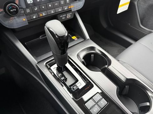 New 2026 Subaru Outback Limited AWD/4WD image 28