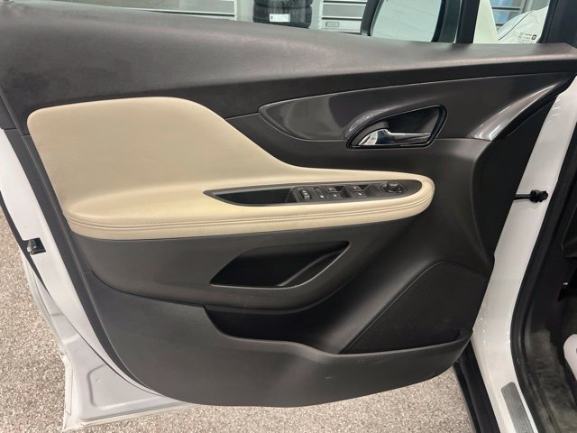 Used 2022 Buick Encore Preferred w/ Safety Package AWD/4WD image 17
