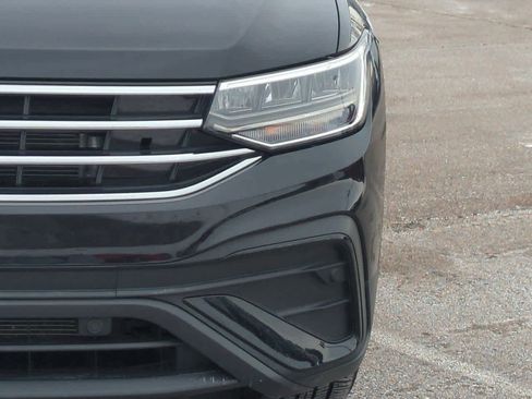 Used 2022 Volkswagen Tiguan SE image 10