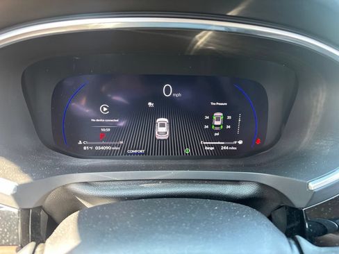 Used 2025 Acura MDX w/ Technology Package AWD/4WD image 5