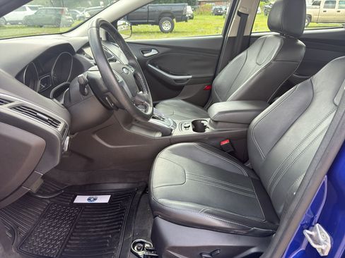 Used 2014 Ford Focus Titanium FWD image 12
