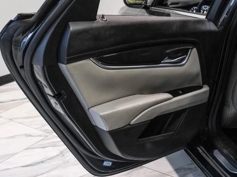 Used 2013 Cadillac XTS Premium FWD image 40