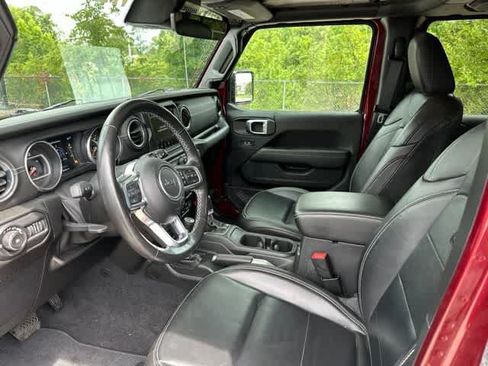 Certified 2021 Jeep Wrangler Unlimited Sahara AWD/4WD image 5