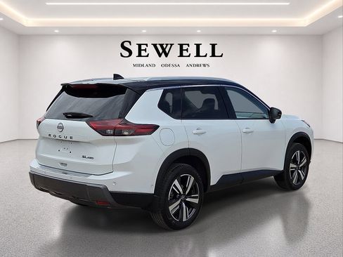 Used 2025 Nissan Rogue SL w/ SL Premium Package AWD/4WD image 4