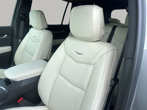 New 2025 Cadillac XT6 Sport w/ Technology Package image 22