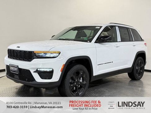 New 2025 Jeep Grand Cherokee Limited w/ Luxury Tech Group II AWD/4WD image 3