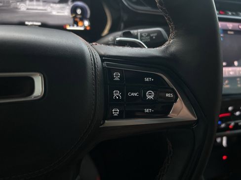 Used 2023 Jeep Grand Cherokee L Summit w/ Advanced Protech Group IV image 34