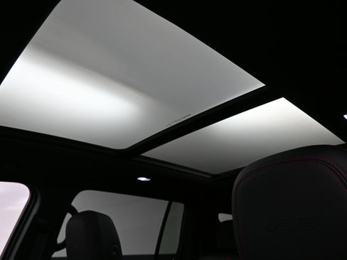 Used 2025 Chevrolet Traverse RS w/ LPO, Floor Liner Package FWD image 17