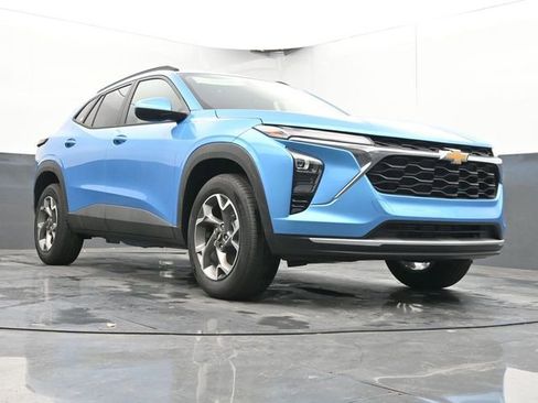 New 2026 Chevrolet Trax LT w/ Driver Confidence Package FWD image 41
