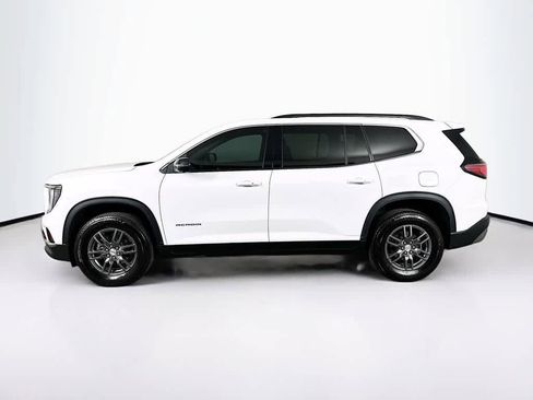 Used 2025 GMC Acadia Elevation FWD image 3
