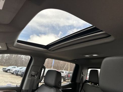 Used 2025 Chevrolet Silverado 1500 LT Trail Boss w/ Convenience Package II image 21