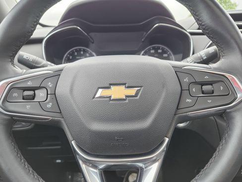 Used 2023 Chevrolet TrailBlazer LT w/ Sun and Liftgate Package AWD/4WD image 28
