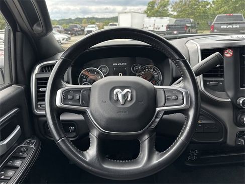 Used 2024 RAM 3500 Big Horn image 24