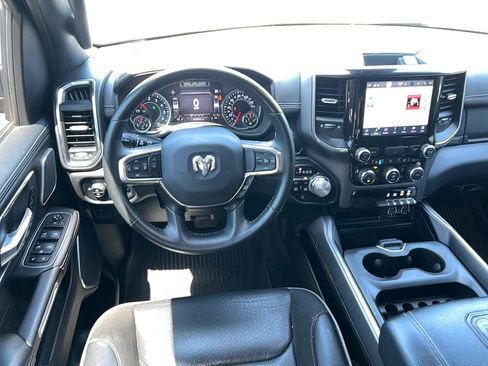 Used 2022 RAM 1500 Laramie AWD/4WD image 16