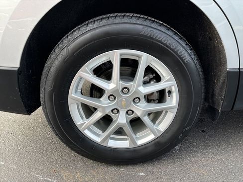 Used 2022 Chevrolet Equinox LT image 34
