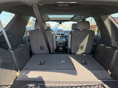 Used 2022 Chevrolet Tahoe High Country image 48