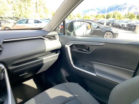 Used 2025 Toyota RAV4 LE image 34