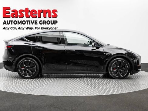 Used 2023 Tesla Model Y Performance AWD/4WD image 4