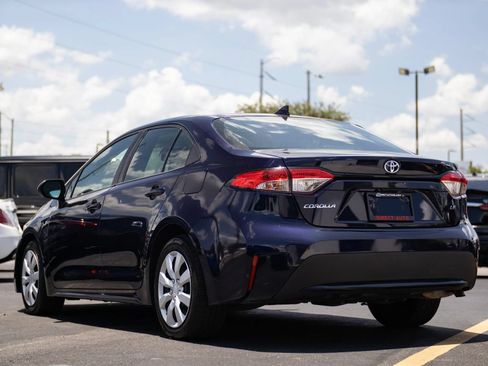 Used 2021 Toyota Corolla LE FWD image 8
