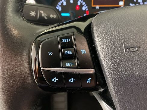 Used 2022 Ford Escape SE w/ Cold Weather Package FWD image 19
