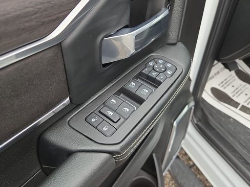 Used 2025 RAM 2500 Laramie image 13