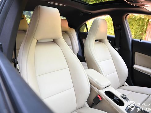 Used 2016 Mercedes-Benz CLA 250 Coupe image 9