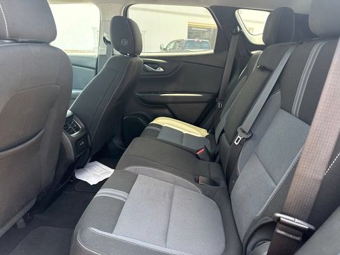 Used 2025 Chevrolet Blazer LT FWD image 14