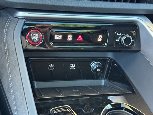 New 2026 Audi SQ5 Premium Plus AWD/4WD image 21