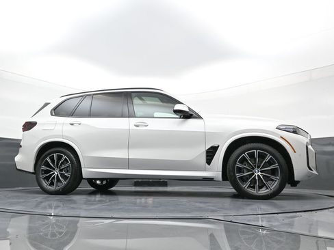 New 2026 BMW X5 xDrive40i w/ M Sport Package image 23