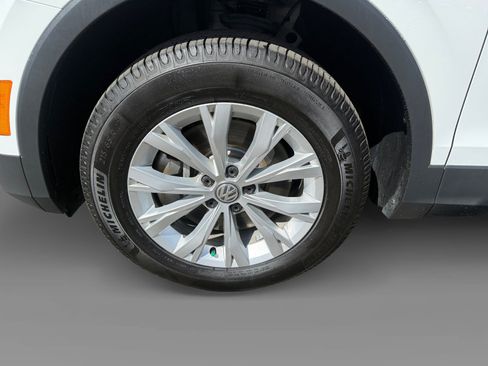 Used 2020 Volkswagen Tiguan S AWD/4WD image 9