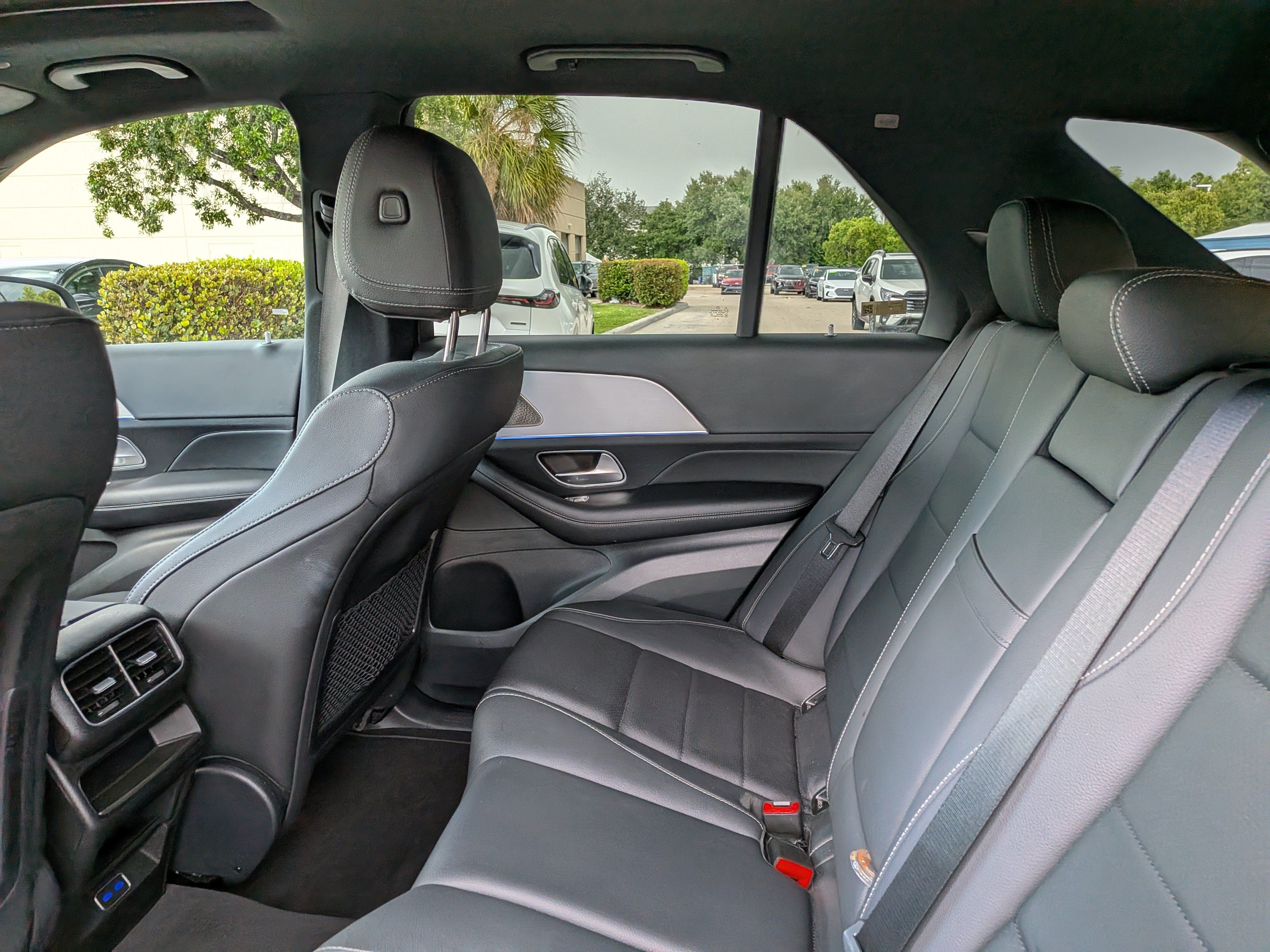 Used 2026 Mercedes-Benz GLE 350 4MATIC w/ Winter Package image 15