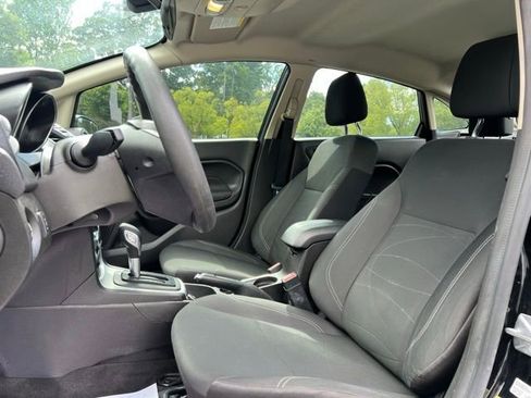 Used 2019 Ford Fiesta SE FWD image 12