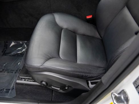 Used 2022 Volvo XC60 B5 Momentum w/ Advanced Package image 13