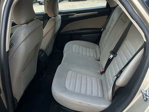 Used 2017 Ford Fusion S image 10