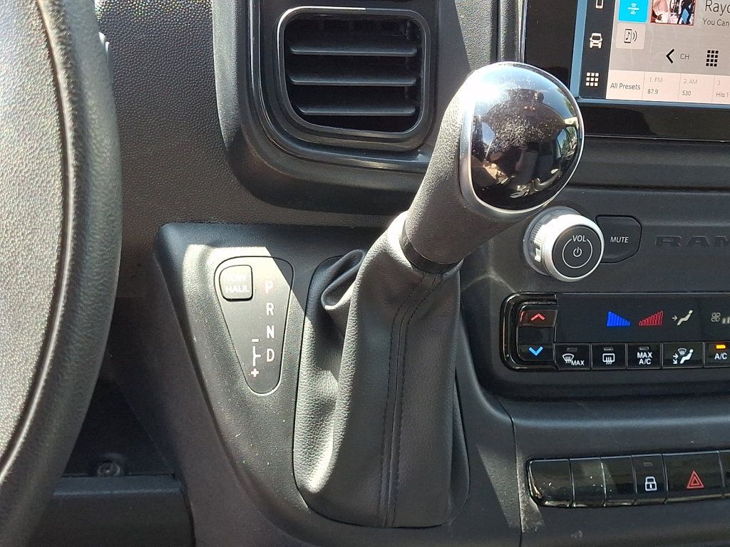 Used 2025 RAM ProMaster 2500 w/ Convenience Group FWD image 25