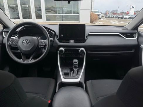 Used 2024 Toyota RAV4 LE image 19