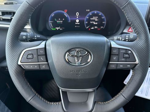 New 2026 Toyota Sienna XLE Woodland Edition AWD/4WD image 24