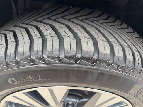 Certified 2023 Nissan Rogue SV image 44