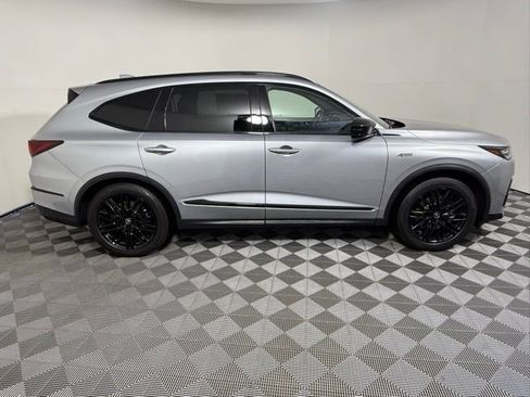 Used 2025 Acura MDX A-Spec image 7