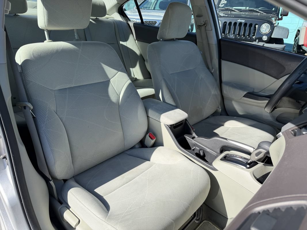 Used 2012 Honda Civic LX image 9