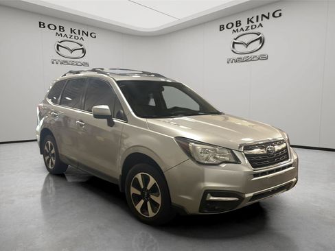 Used 2018 Subaru Forester 2.5i Premium w/ Protection Package #1 AWD/4WD image 7
