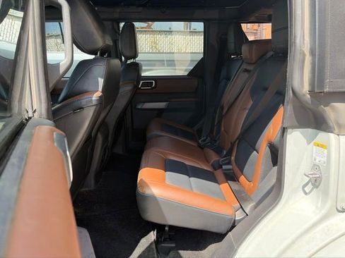 Used 2023 Ford Bronco Outer Banks AWD/4WD image 61